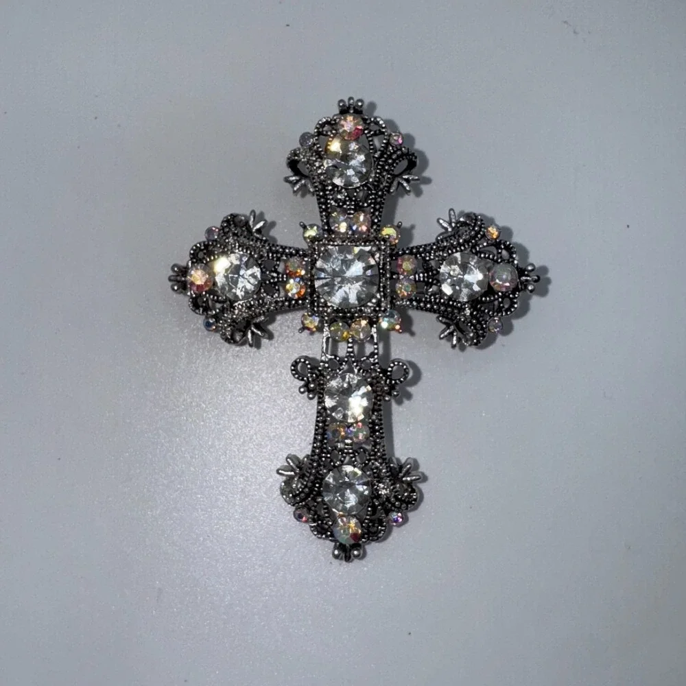 VTG Filigree Cross Brooch Pin Aurora Borealis Rhinestone Silver Tone‎ Religious